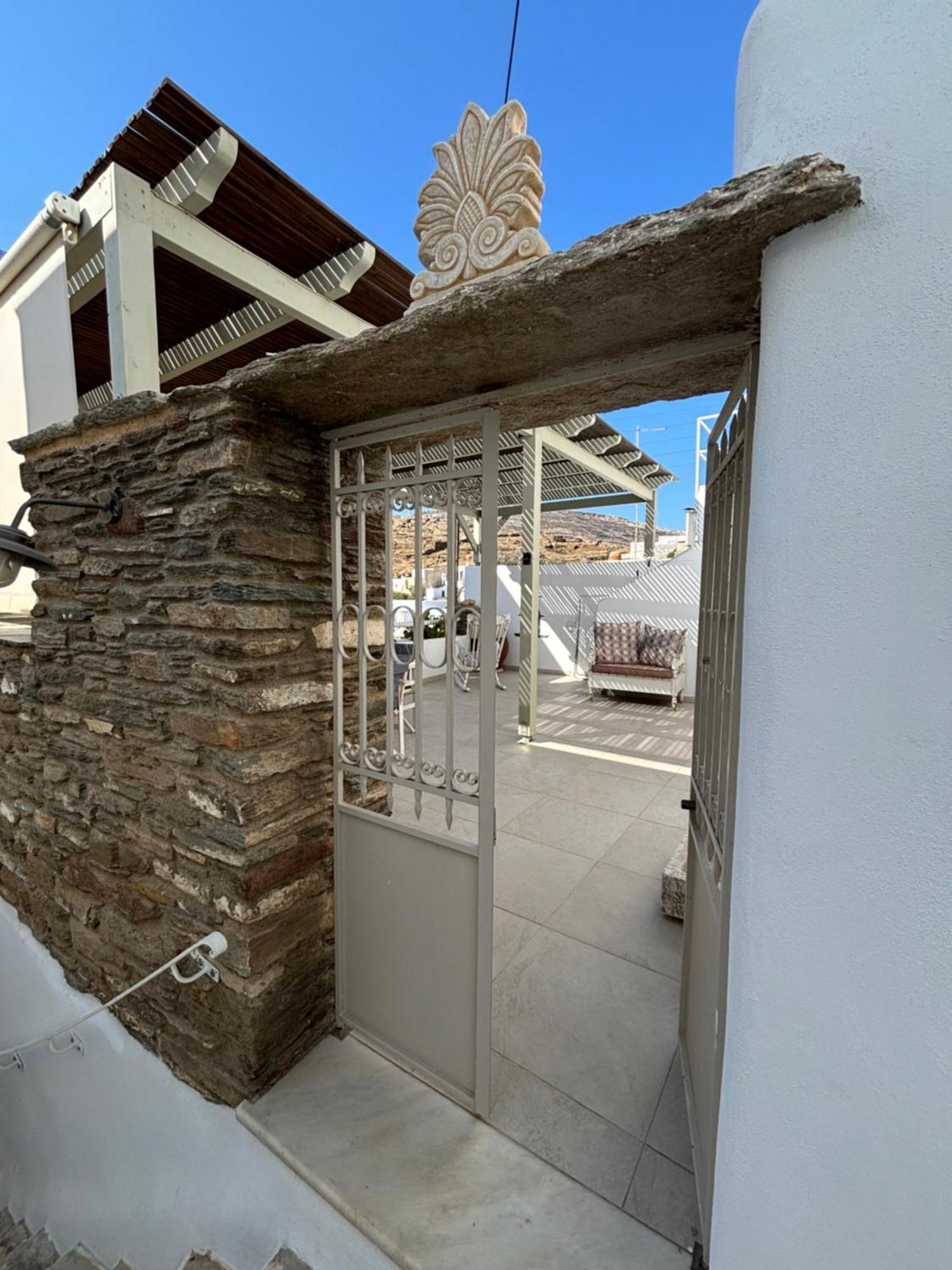 Serenity Living Platia, Tinos Eksteriør bilde